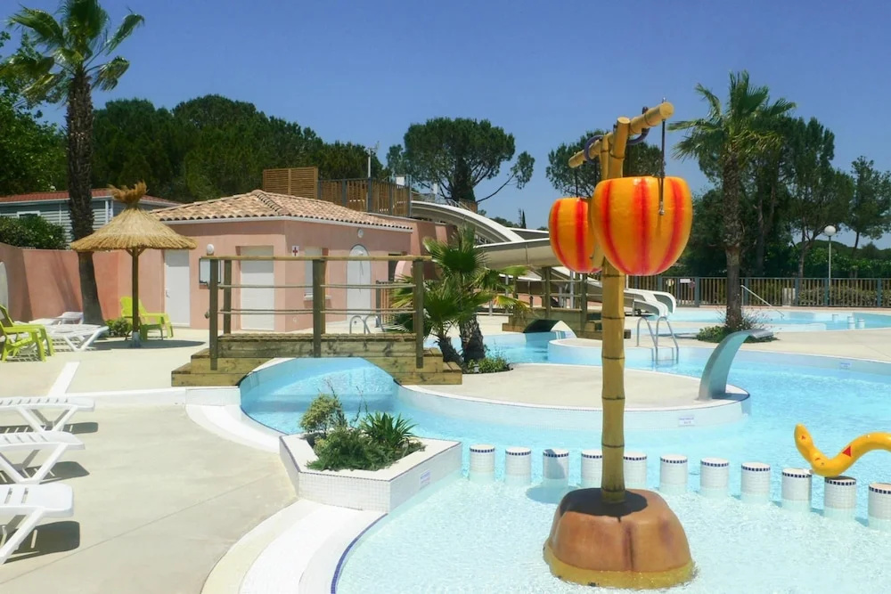 Afficher la photo 8 — Bessan Mobile Home With Pool Fun