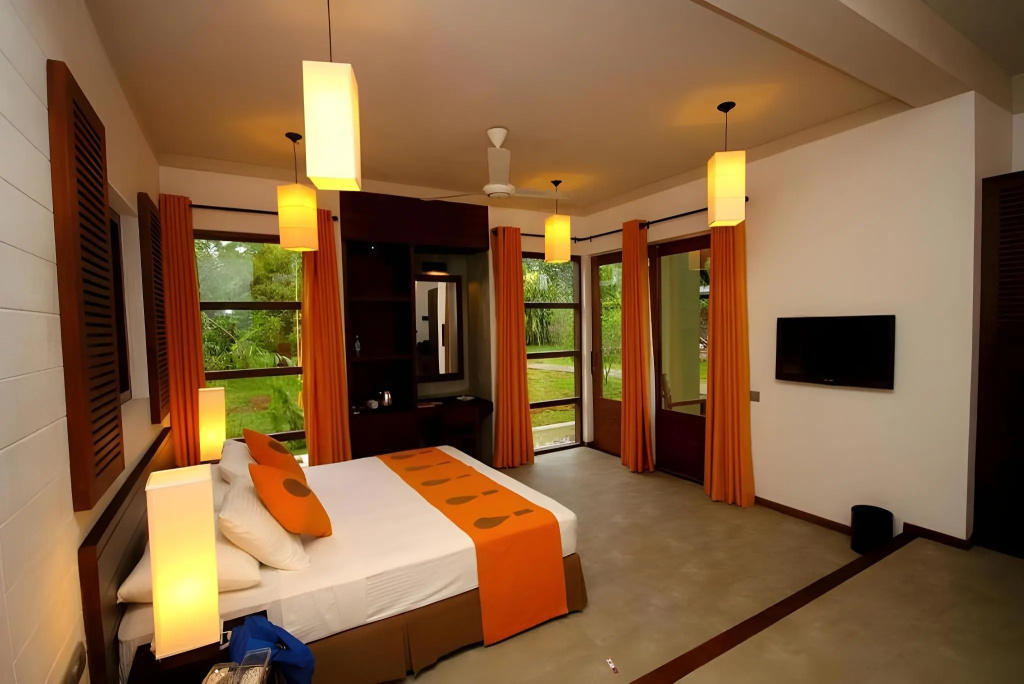 Chaarya Resort & Spa by Chandrika — 5