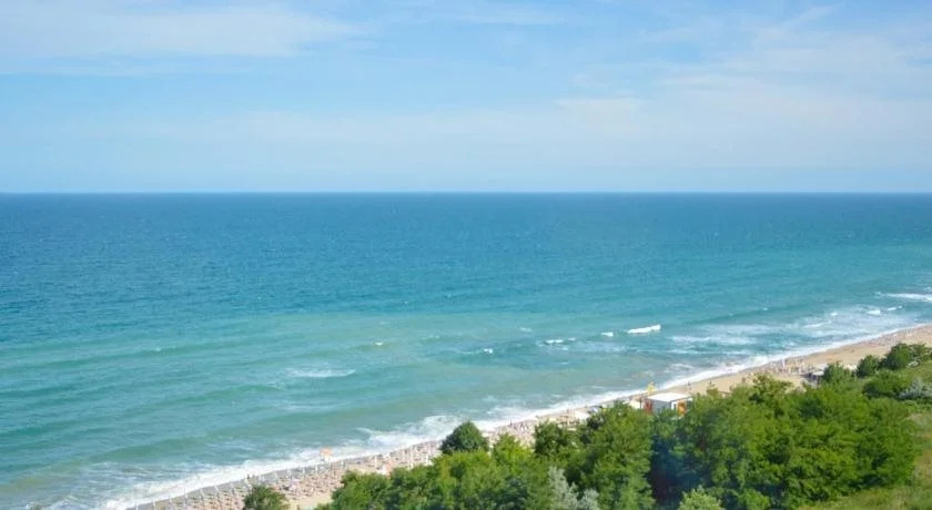 Beach & Waterfront
