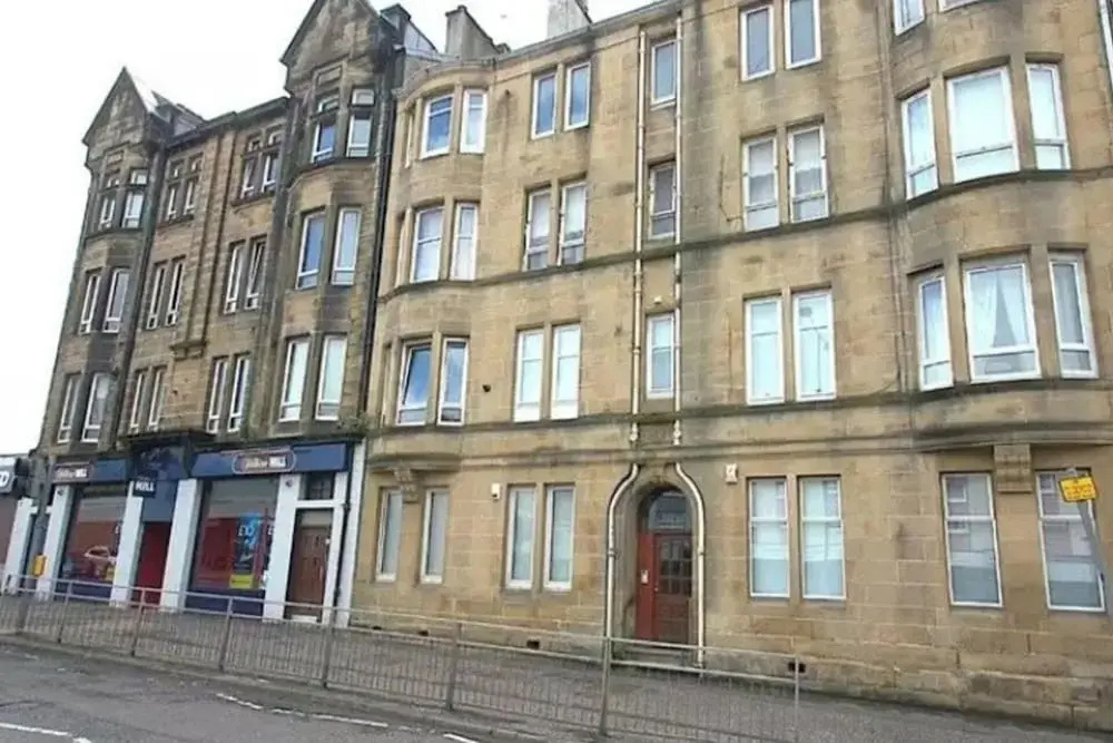 Flat in Glasgow,close to all Local Amenities,