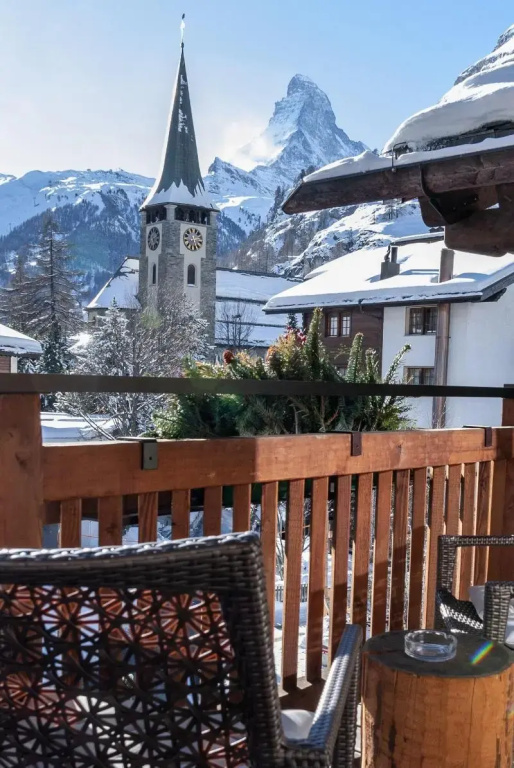 Standard Double room with mountain view (full double bed)