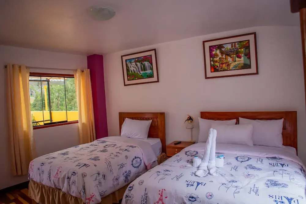 Standard Double room with balcony (full double bed)
