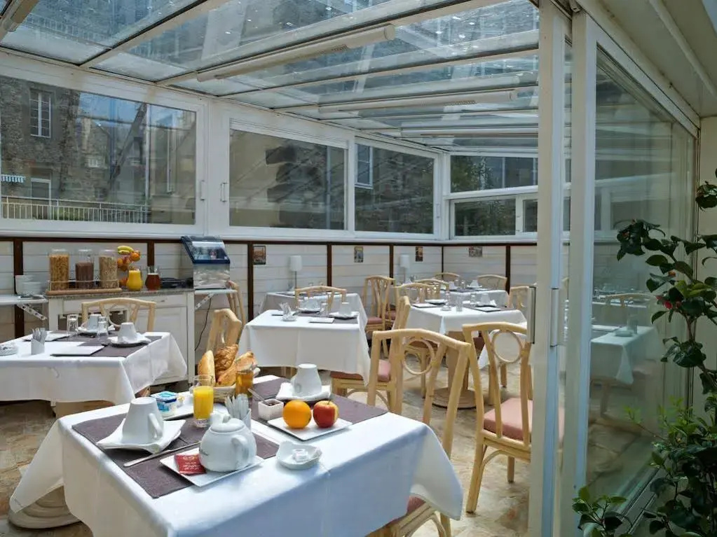 Hôtel Quic en Groigne - Général