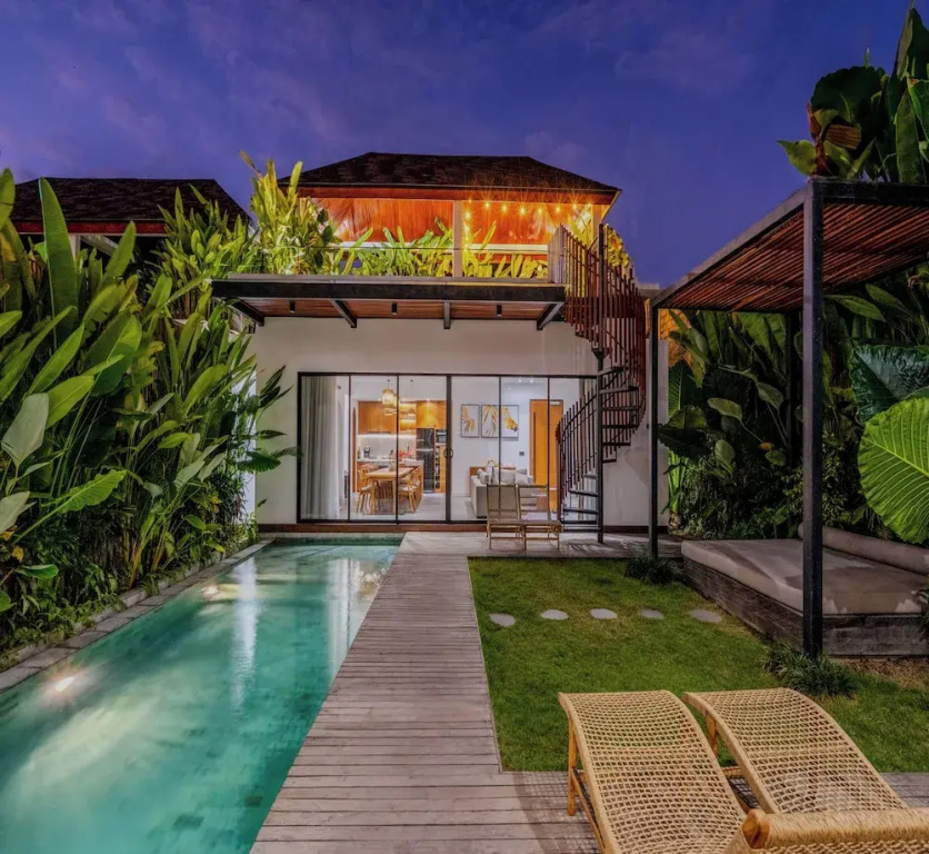 Red Sunset Villa by Betterplace