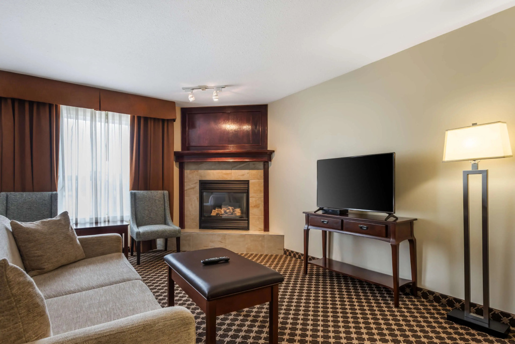 2 Bedrooms Double Suite (full double bed)