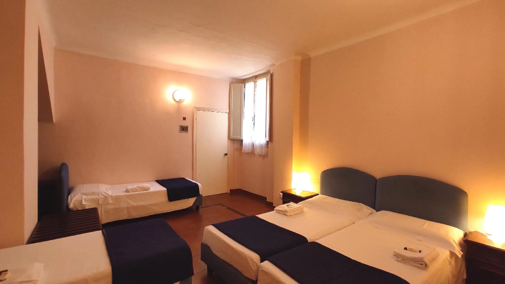 Economy Quadruple room