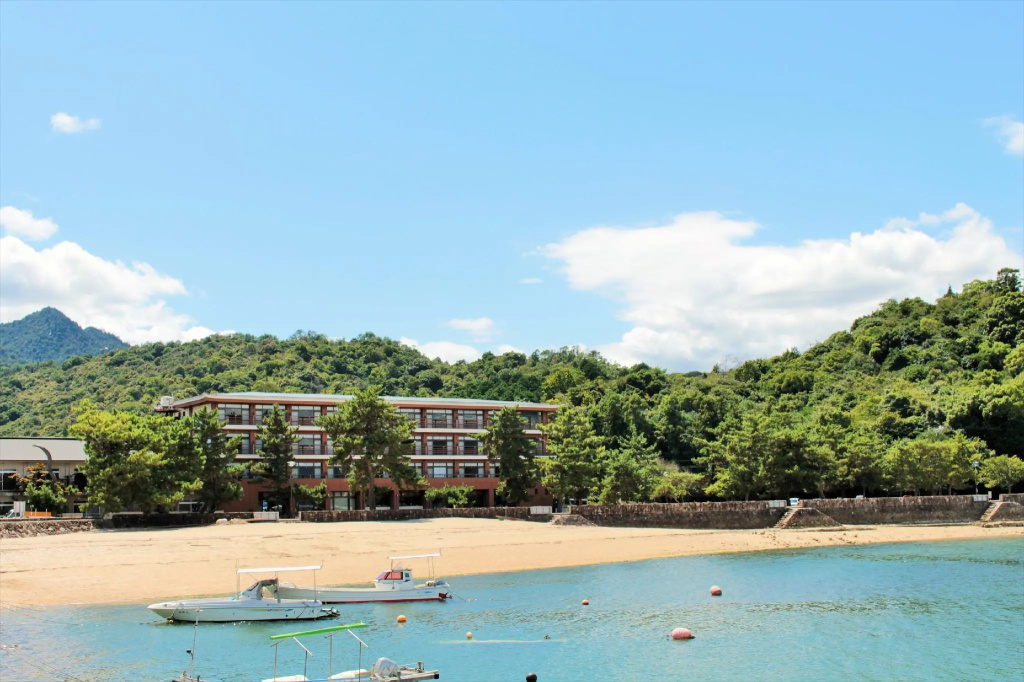 Beach & Waterfront