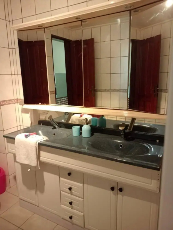 4 Bedrooms Family Apartment with balcony and with garden view