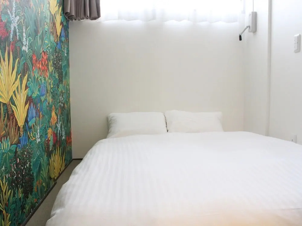 hostel & powder room crane - Caters to Women