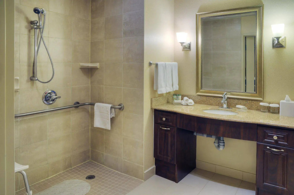 Homewood Suites by Hilton Burlington - Général