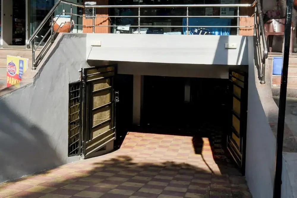 Fabhotel Five Star