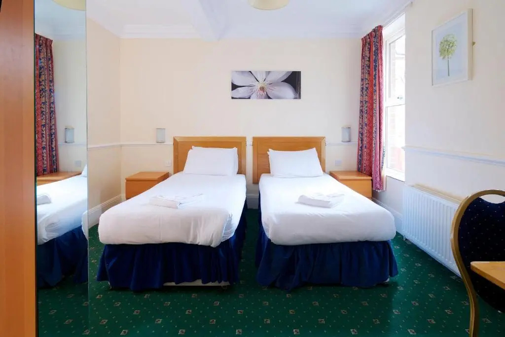 The Maemar Hotel - Chambres