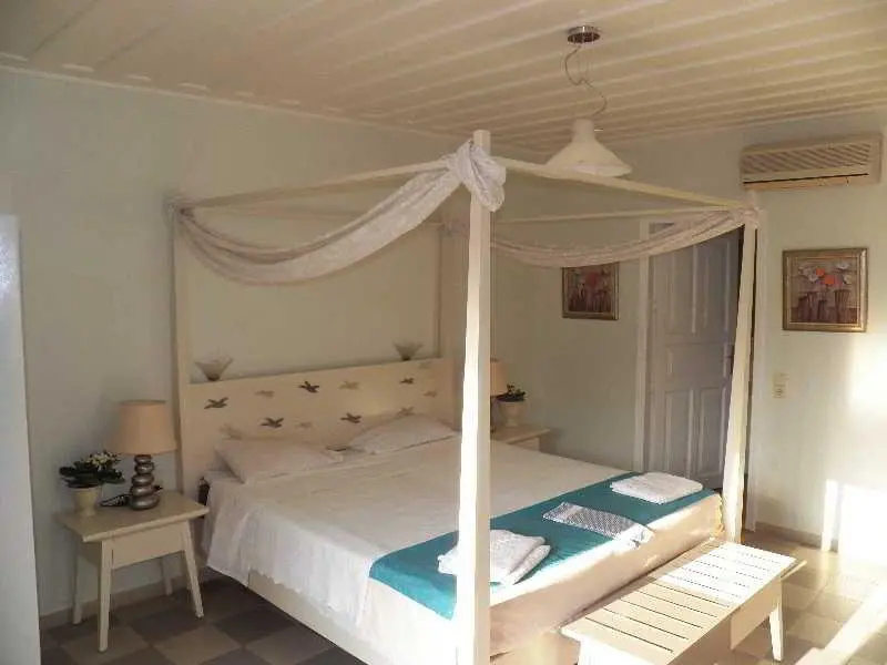 Vranas Ambiance Hotel 2 * Vranas Ambiance Hotel 2 *