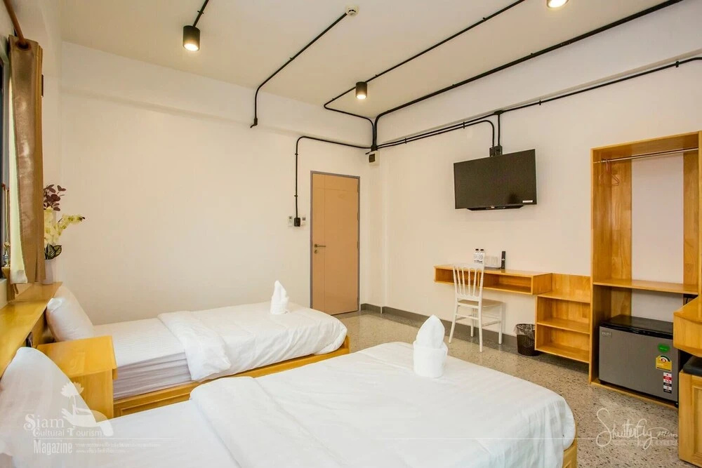 Deluxe Triple room with balcony