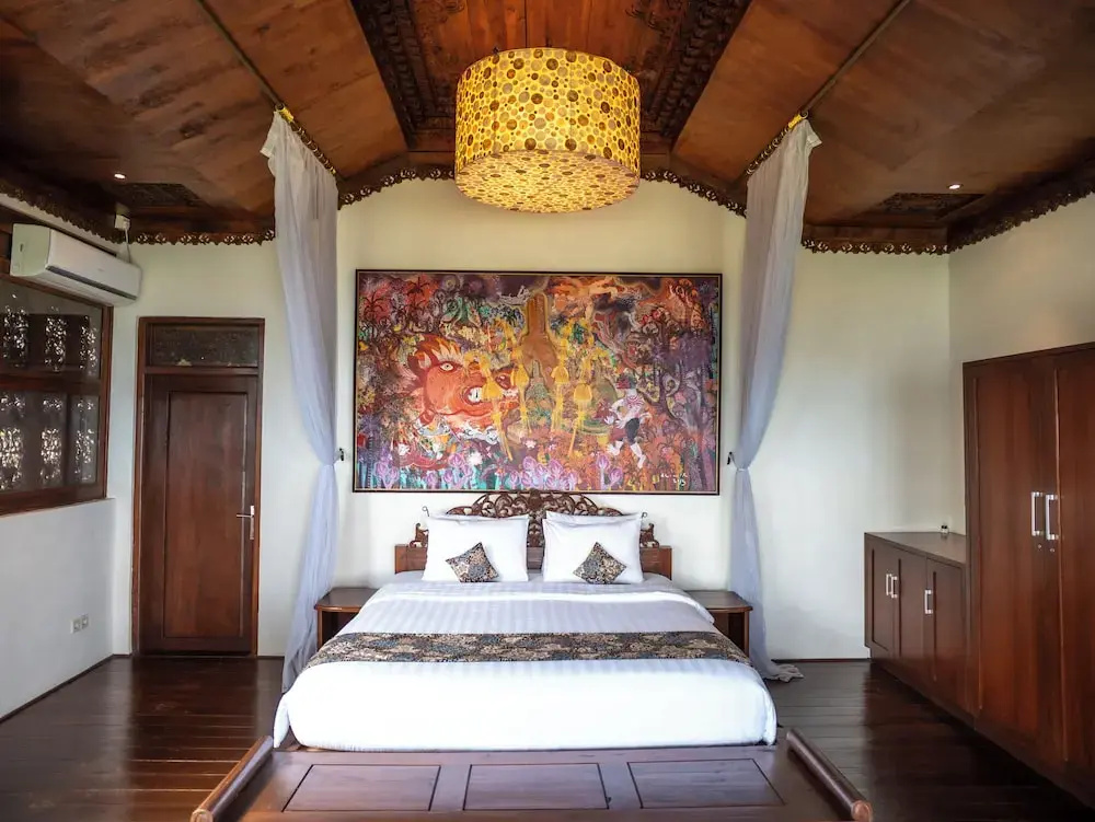 3 Bedrooms Villa with balcony