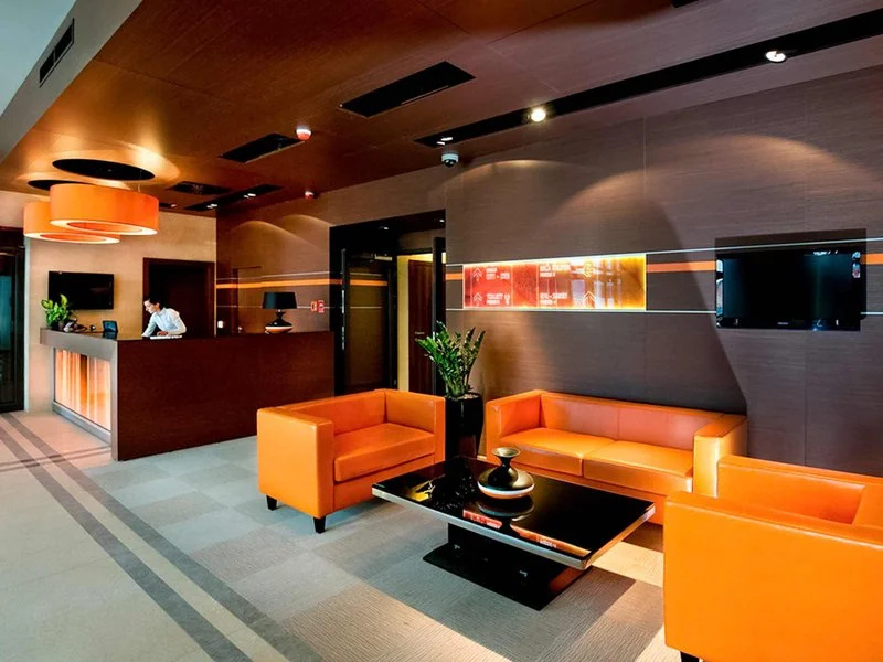 Lobby & Reception