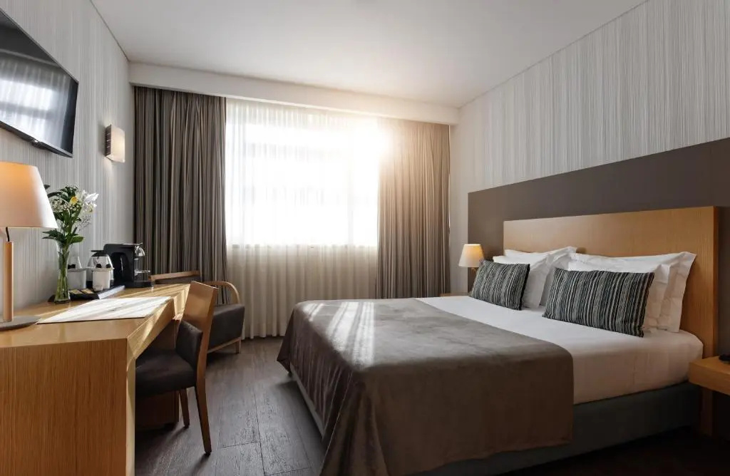 Mercure Lisboa Almada - Chambres