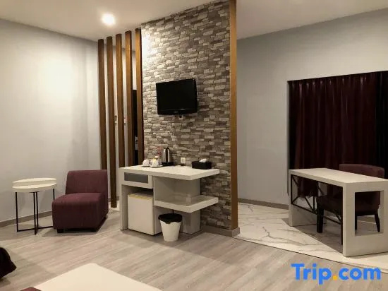 Standard Family room