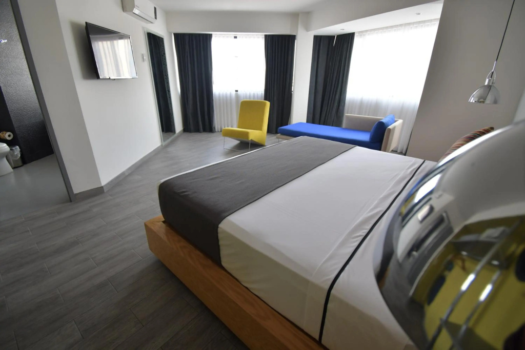 Perla Central Hotel — 5