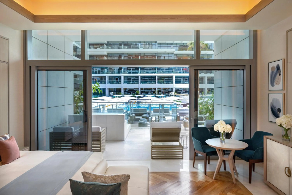 Отель Five Luxe JBR в Дубае