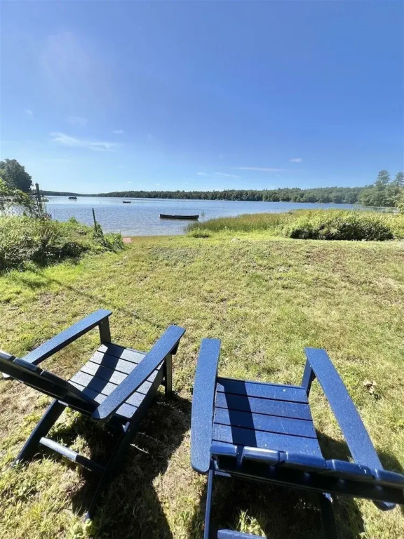 Boomfish Limit 5 2 Bedroom Cottage by RedAwning
