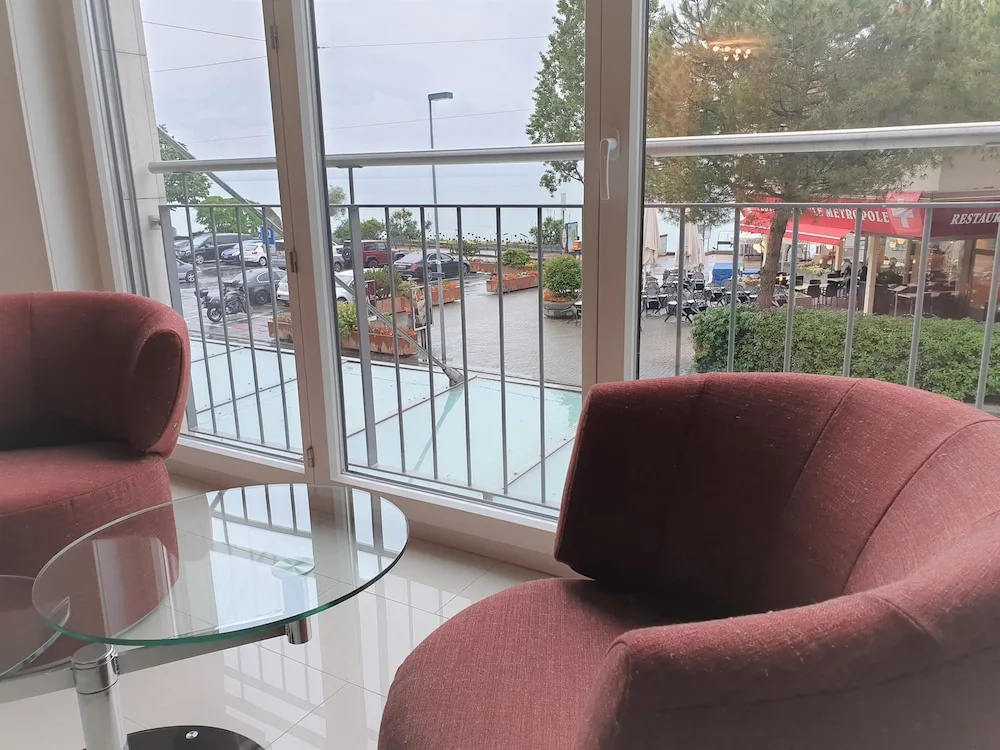 Balcony & Terrace