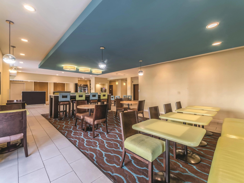 La Quinta Inn & Suites by Wyndham Collinsville - St. Louis - Général