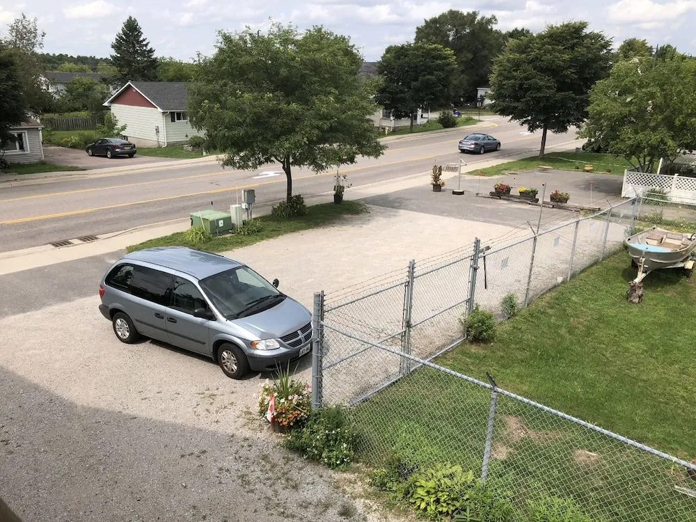 Oakwood Motel