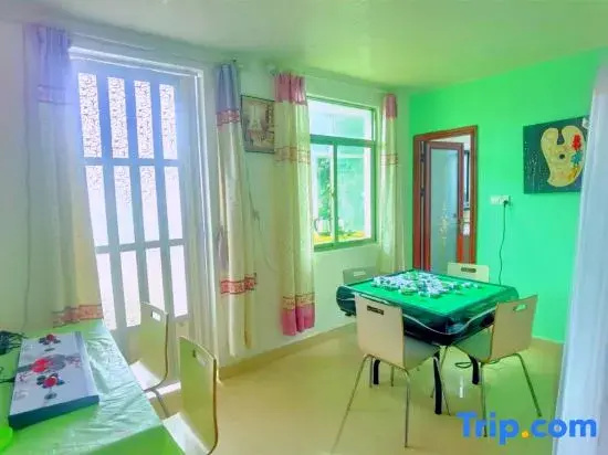 Standard Double room with balcony (full double bed)