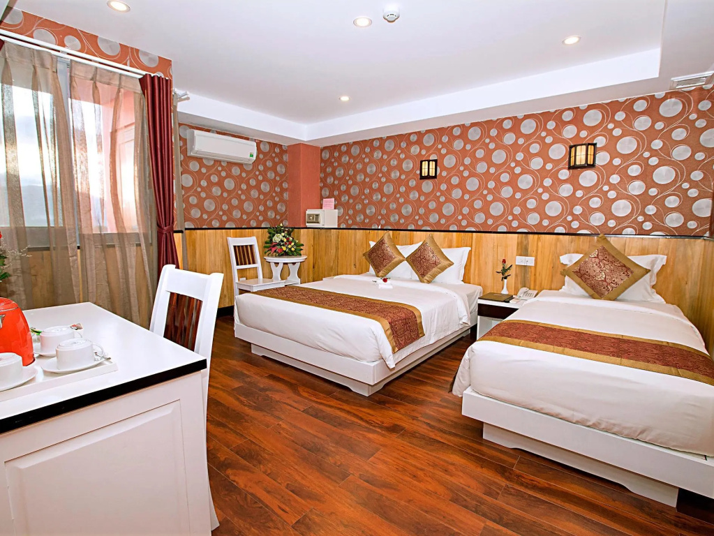 Golden Rain 2 Hotel - Chambres