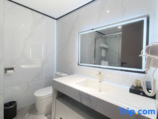 Номер Standard в Dafa Hotel