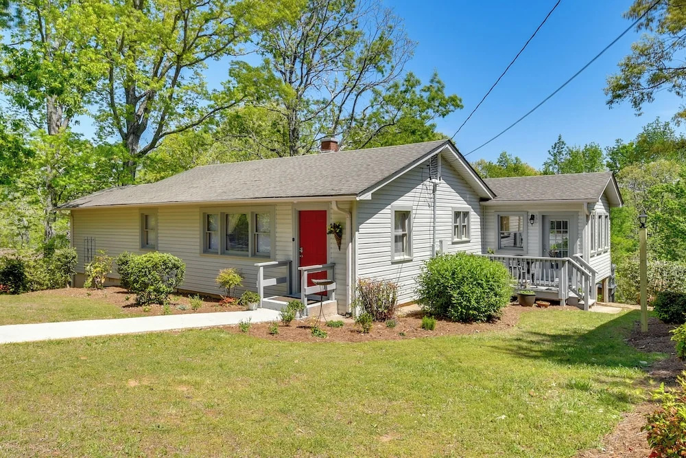 Near Horse Shows & Events! Blissful Tryon Cottage