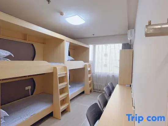 Bed in Dorm