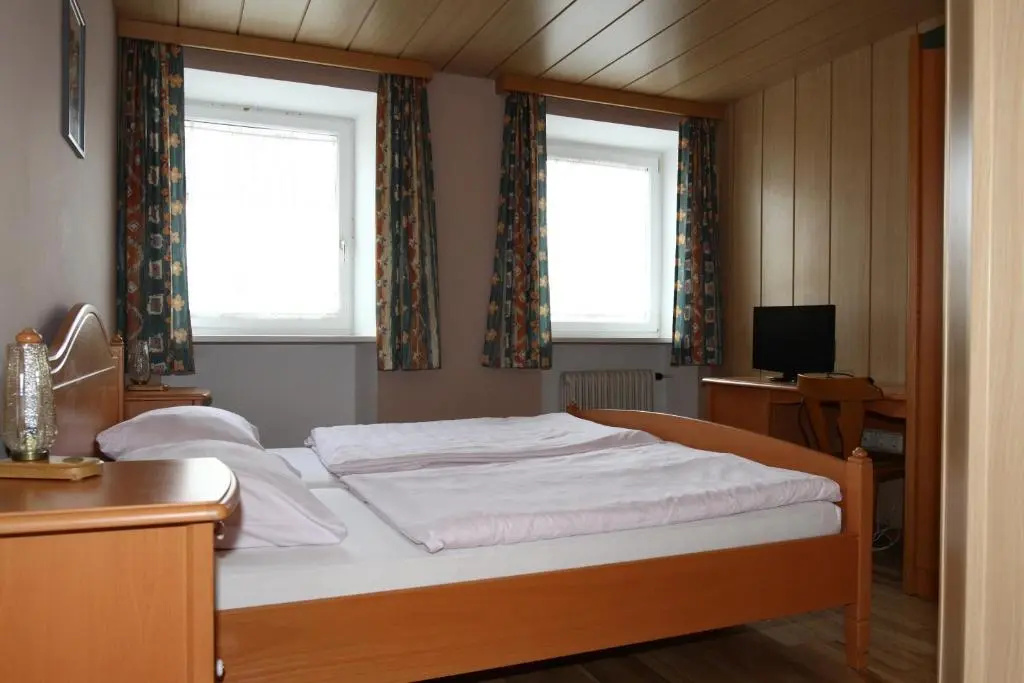 Stiftsgasthof Hochburg - Chambres