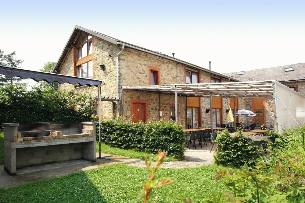 Renovated Farmhouse Quiet Location With Garden, Terrace, Ideal for Walks & Cycling