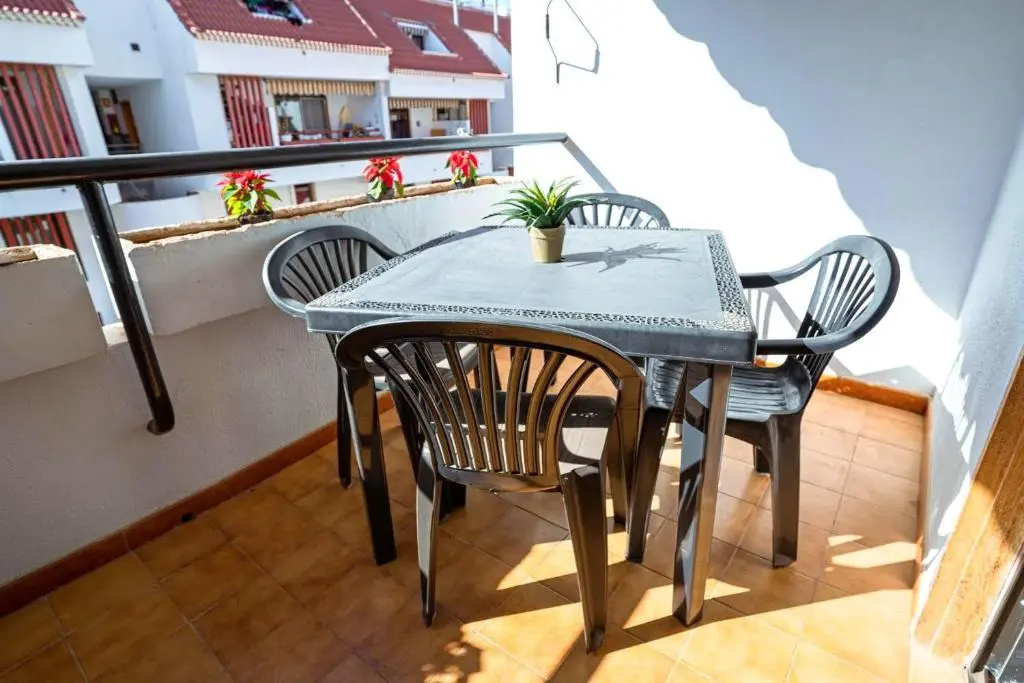 2 bedrooms appartement with city view shared pool and enclosed garden at Arona 1 km away from the beach