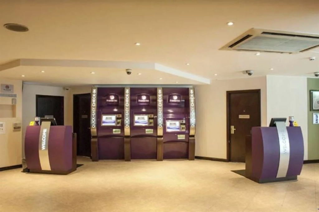 Lobby & Reception