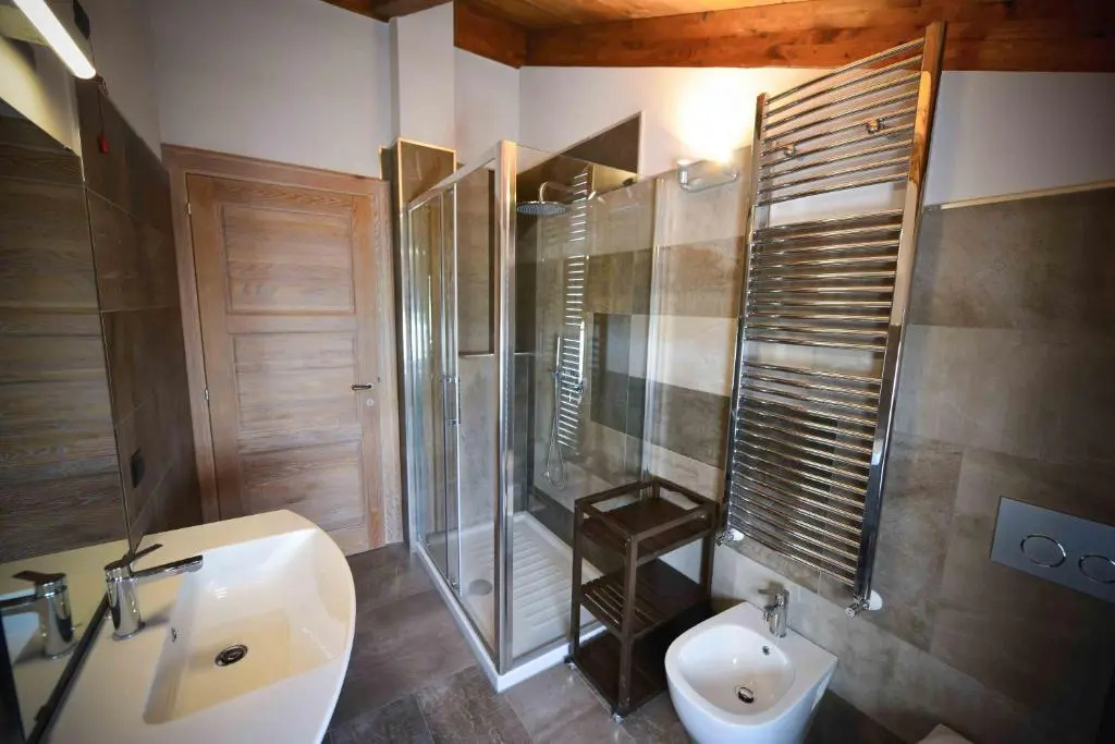 Suite with pool view