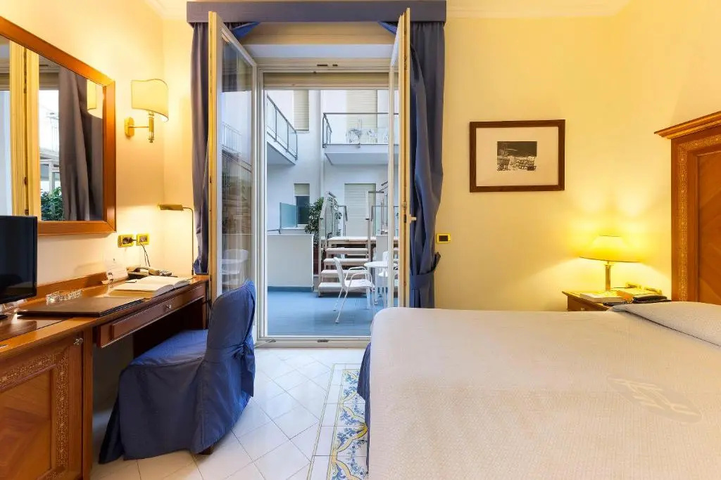 Continental Hotel - Chambres