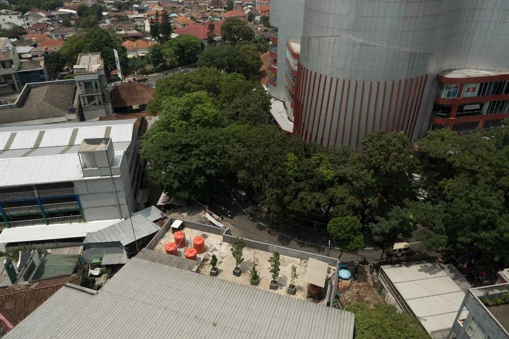 Strategic Studio Apartment at Tamansari La Grande near BIP