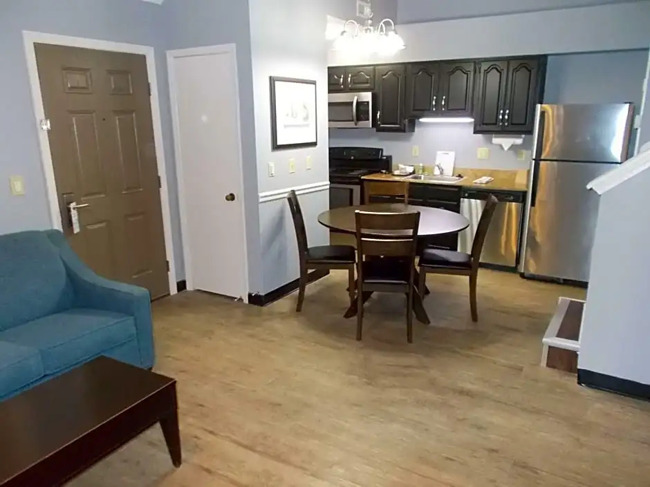 1 Bedroom Double Suite (full double bed)