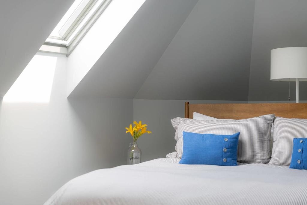 The Hotel Portsmouth by null