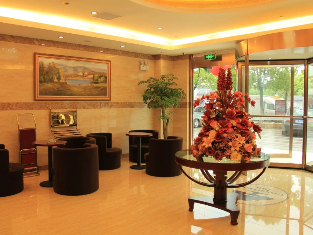Lobby & Reception