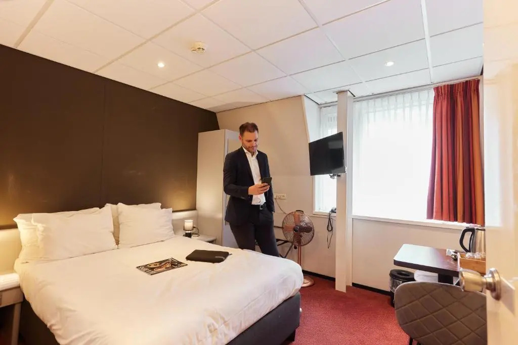Cosy Double room (full double bed)
