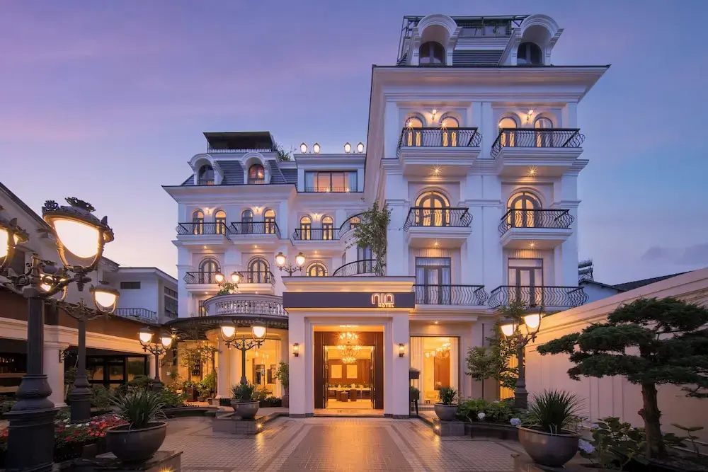 Nia Hotel