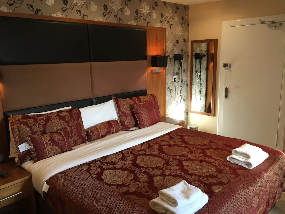 Superior room
