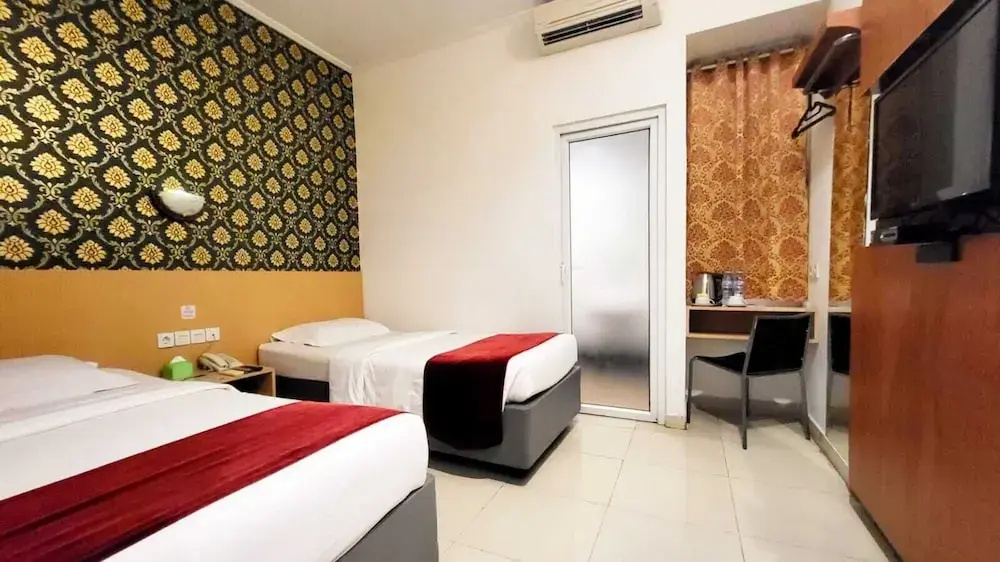 RedDoorz @ Alam Sutera - фото 30