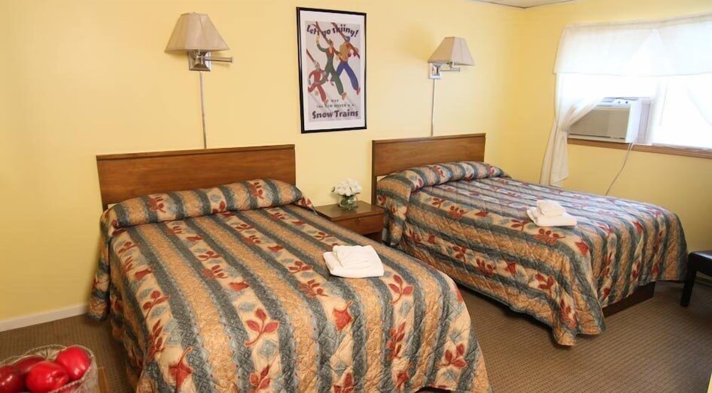 Moore's Motel — 2