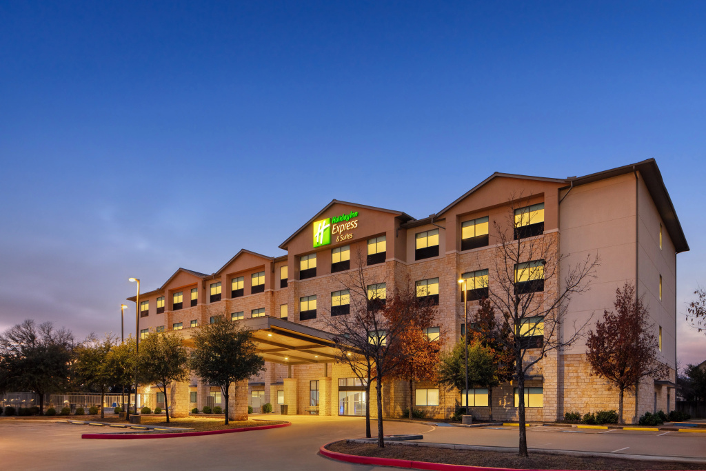Holiday Inn Express & Suites-Dripping Springs - Austin Area by IHG