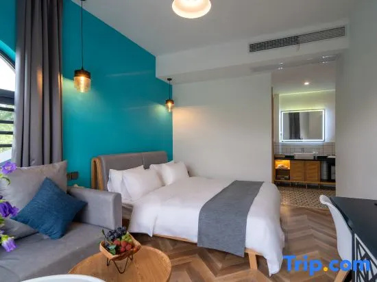 Premier room